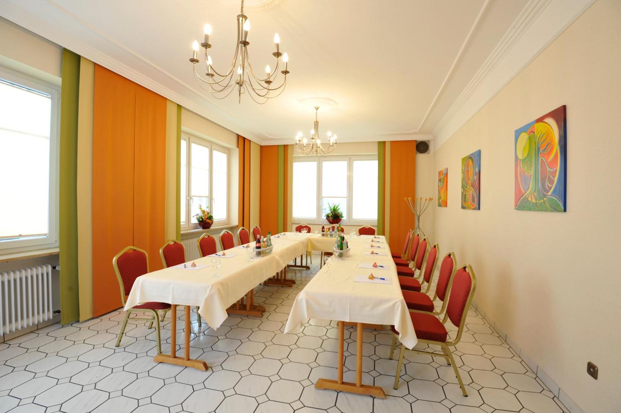 Hotel Apollo Garni Regensburg Ngoại thất bức ảnh