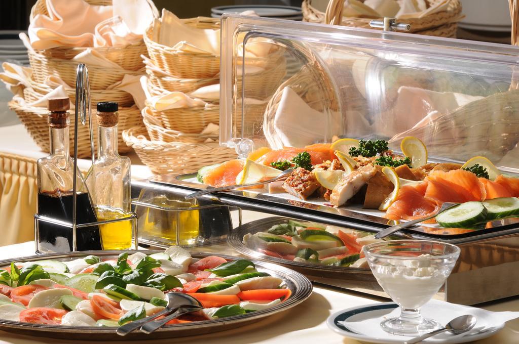 Hotel Apollo Garni Regensburg Ngoại thất bức ảnh